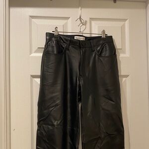 Abercrombie & Fitch Black Faux Leather Straight-Leg Pants - Size 8 Short